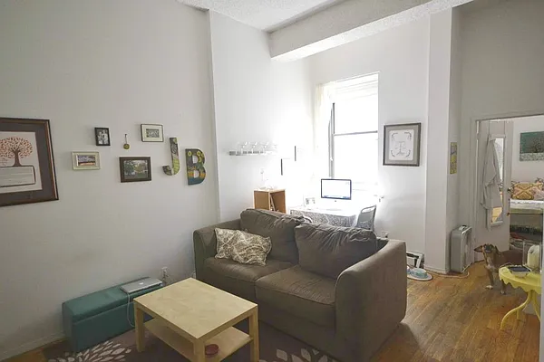 Rented by Bold New York | media 13