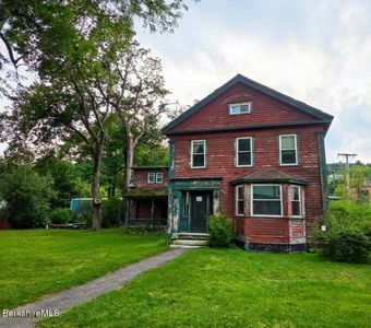 155 River Rd, Clarksburg, MA, 01247
