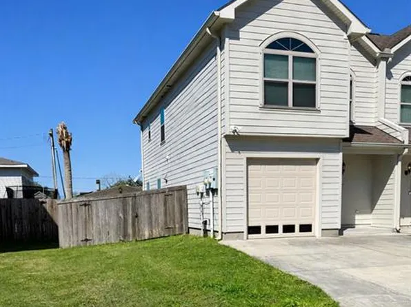 128 E 3rd St #A, Belle Chasse, LA 70037