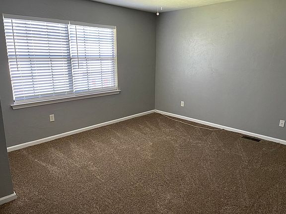 3rd image of 2610 Old Bainbridge Rd APT C