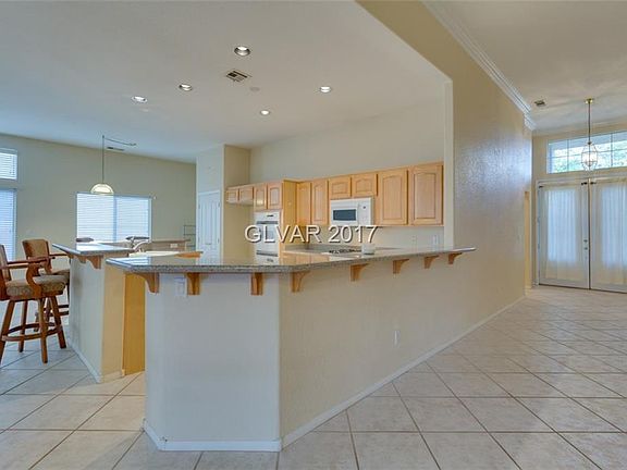 5th image of 9851 La Cienega St