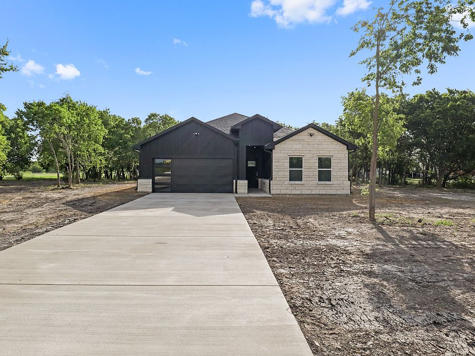 1st image of 153 SW County Road 3020