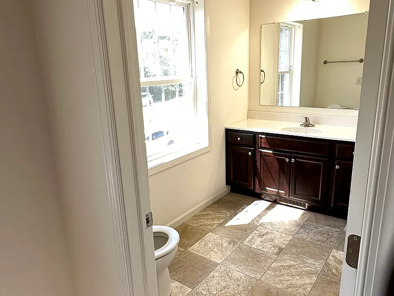 110 Nolan Dr — Photo 28