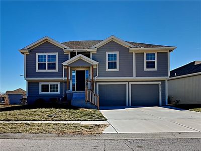 21715 Southcreek Rd, Peculiar, MO, 64078