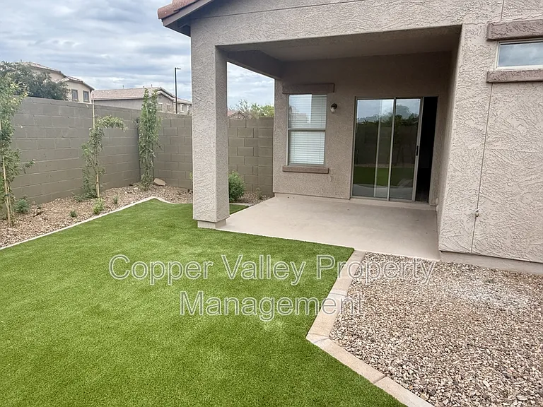 3793 W Wayne Ln — Photo 10