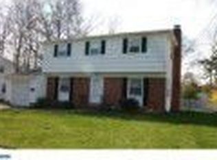 8 Lawnside Dr, Lawrence Township, NJ
