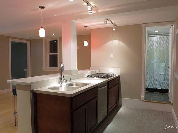 4th image of 1012 De Haro St APT D
