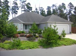 22 Mariners Ln, Florence, OR 97439