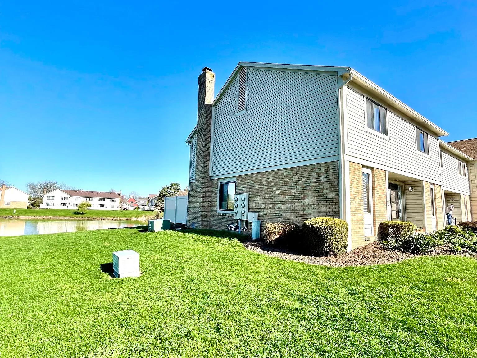 2 bed, 1202 sqft, $1,800 — Photo 2