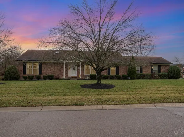 5638 Fawnwood Ln, Cincinnati, OH 45247