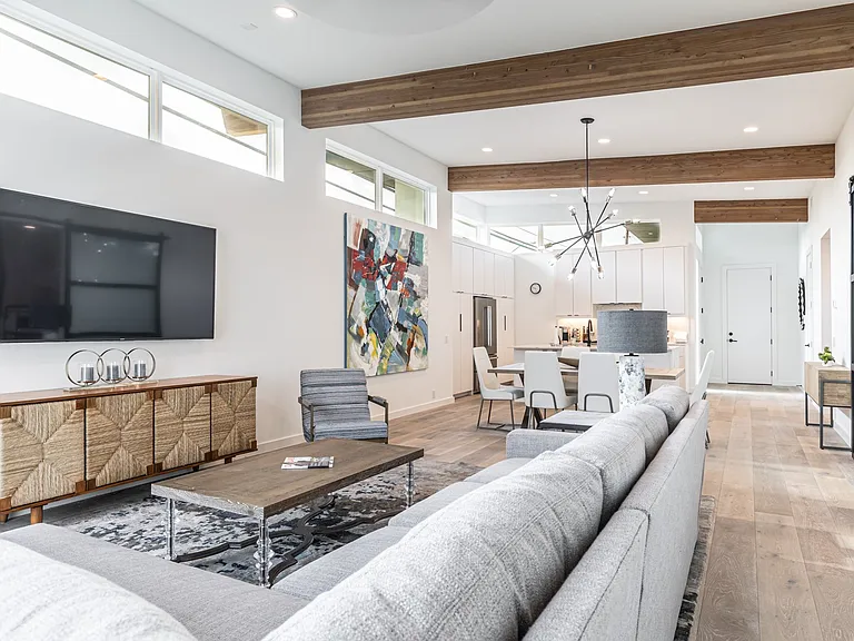 4202 Bonham St — Photo 3