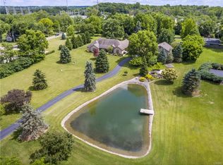 1330 W Evanston Rd, Tipp City, OH 45371