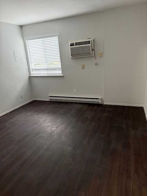2nd image of 38 Parkcenter Dr