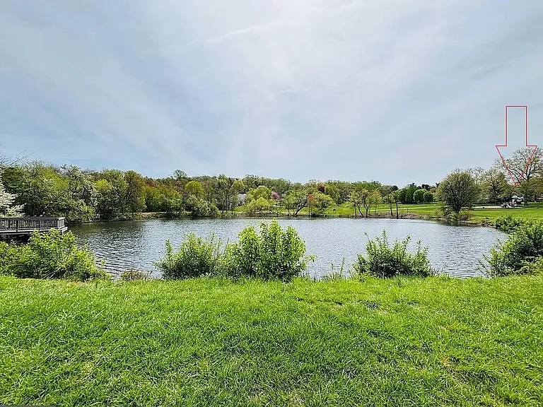 520 Merioneth Dr — Photo 19