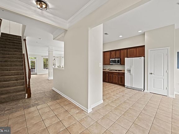 2nd image of 5605 N Marwood Blvd