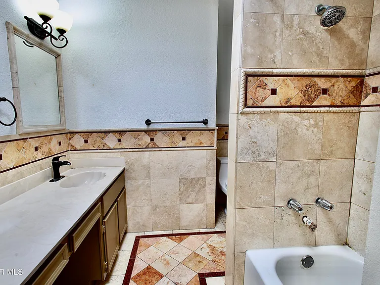 901 Tepic Dr #A — Photo 39