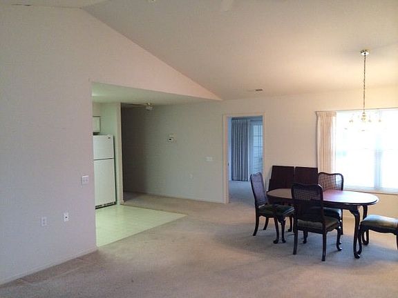 3rd image of 3219 Independence Dr APT B