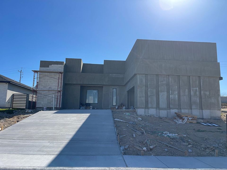 1st image of 209 Canaria Dr