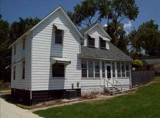 632 E Lincolnway Way, Morrison, IL 61270