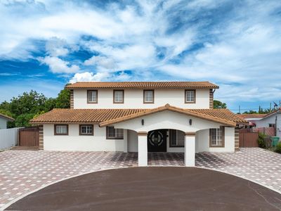 2705 SW 108th Court, Miami, FL, 33165