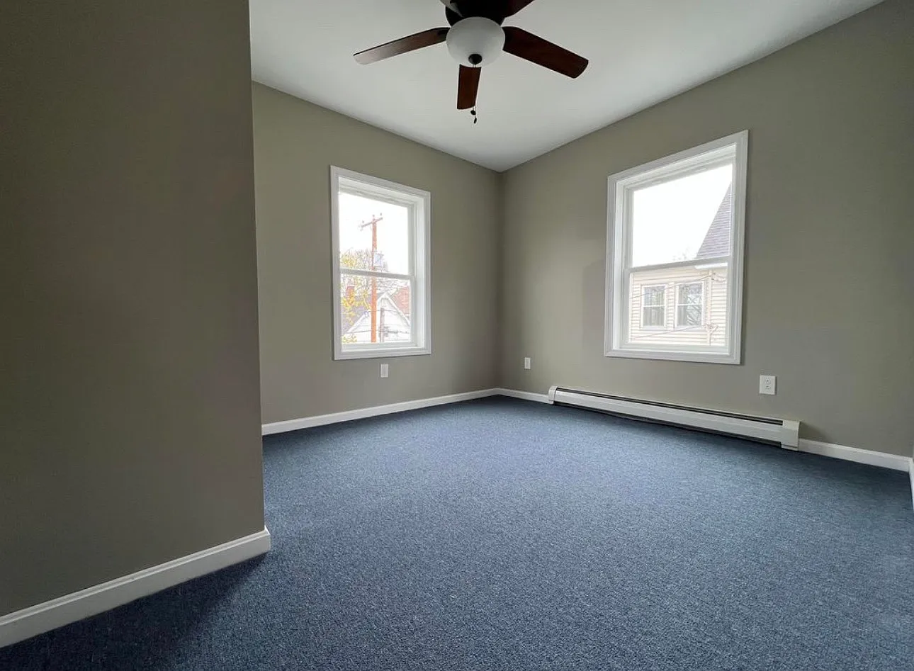 48 Spring St — Photo 2