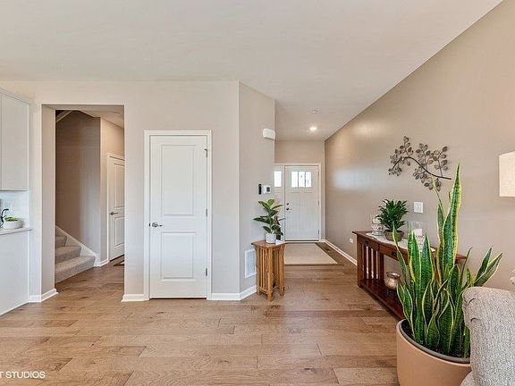 3rd image of 2621 Martini St