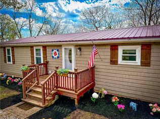 269 W Sugar Lake Dr, Mound City, KS 66056