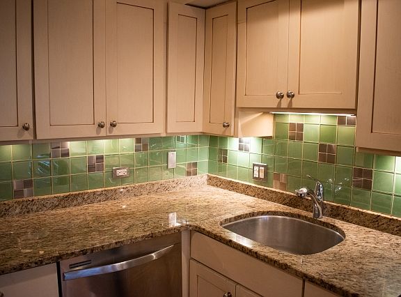 4th image of 2925 N Talman Ave #B