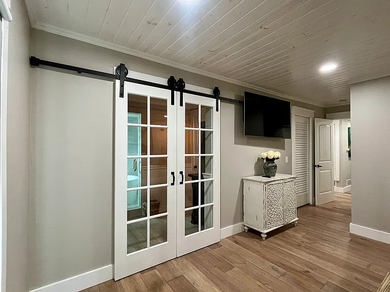 8502 Sandy Hook Dr — Photo 16