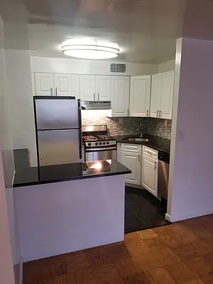 Rented by Punia & Marx Inc. | media 18