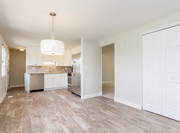 5th image of 625 Cape Ln