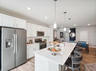 1914 Prospect Ln, Carver, MN 55315