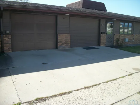 1310 Greta St, Cherokee, IA 51012