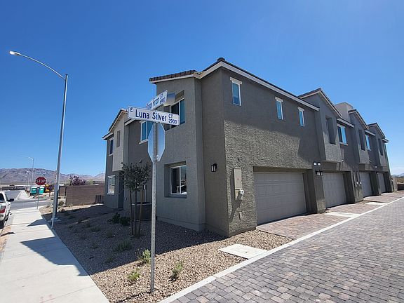 2nd image of 2928 Luna Silver Ct