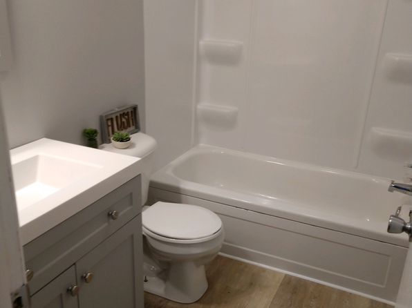 3317 Franklin Ave #9