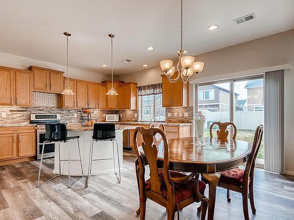 5th image of 4568 N Walden St