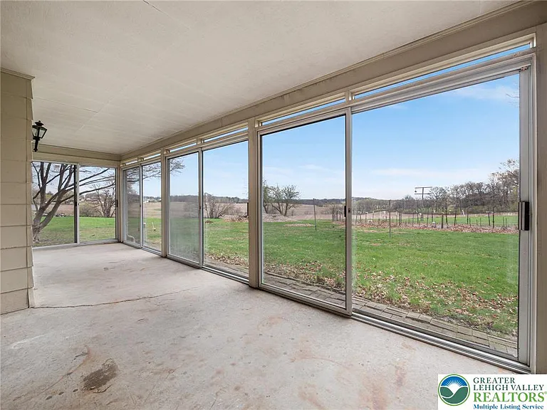 301 Ontelaunee Dr — Photo 22