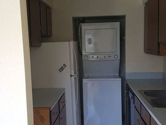 4th image of 270 SE Barrington Dr APT B103
