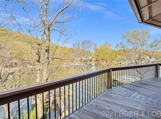 3 Tailfeather Dr, Camdenton, MO 65020