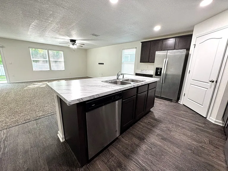3268 Lawton Pl — Photo 4