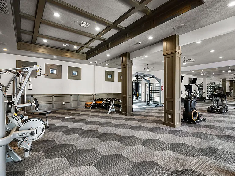 Weston at Copperfield — Photo 14