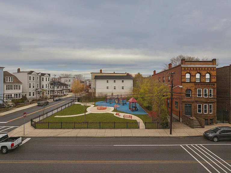 156 Ridgewood Ave #1 — Photo 50