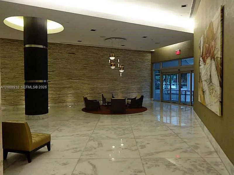 Vue At Brickell Condo — Photo 2