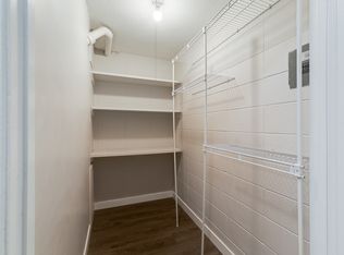 9700 Bonaventure Dr SE #106, Calgary, AB T2J0E6