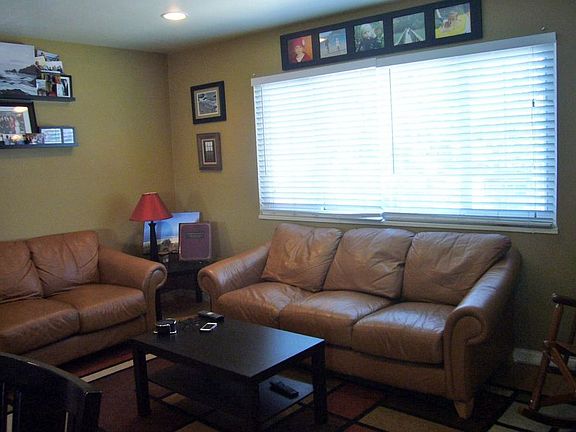 5th image of 1037 Zarick Dr