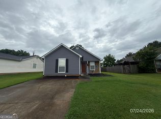 215 Autumn Lake Way, McDonough, GA 30253