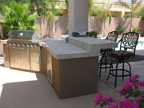 Built in gas grill / Frig