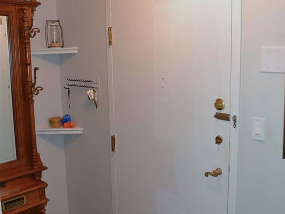 5th image of 3167 Linden Rd APT 505