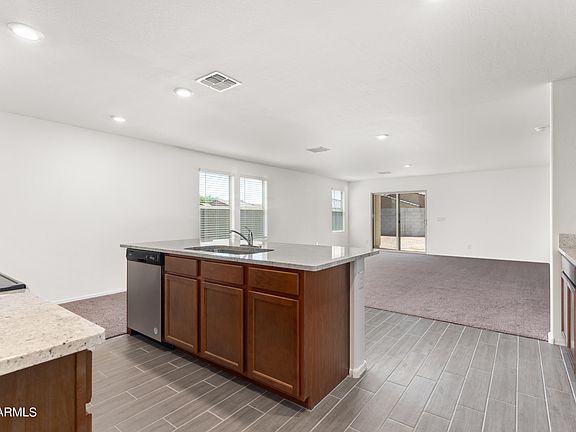 3rd image of 1611 W PINKLEY Court