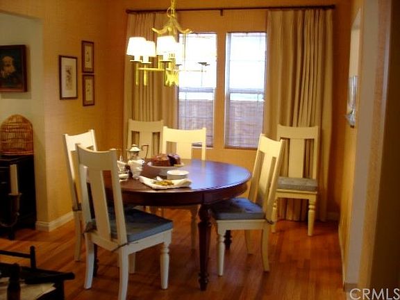 5th image of 806 Wildrose Ave